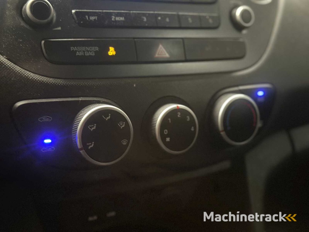 Hyundai i10 1.0i Comfort; RX-751-V