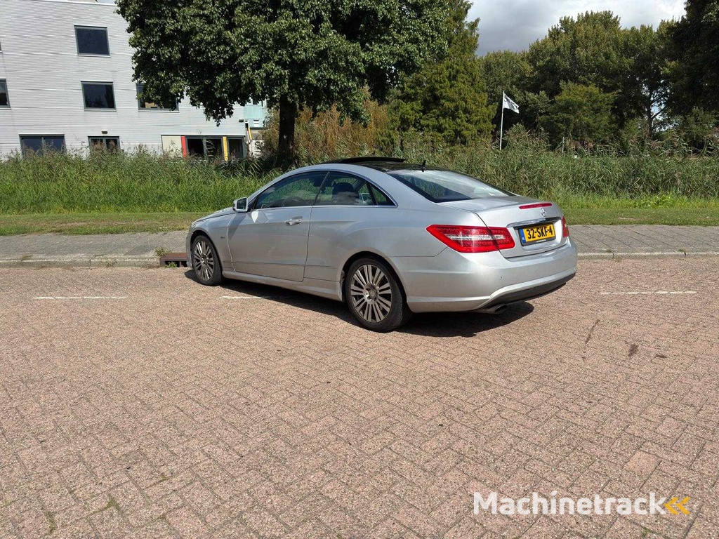 Mercedes-Benz E200 Coupé CGI Elegance Automaat; 32-SKF-4