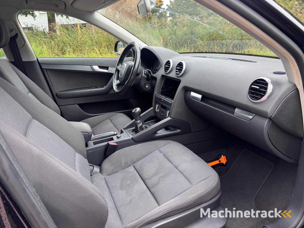 Audi A3 Sportback 1.2 TFSI Attraction Pro Line Business; 49-PVK-7