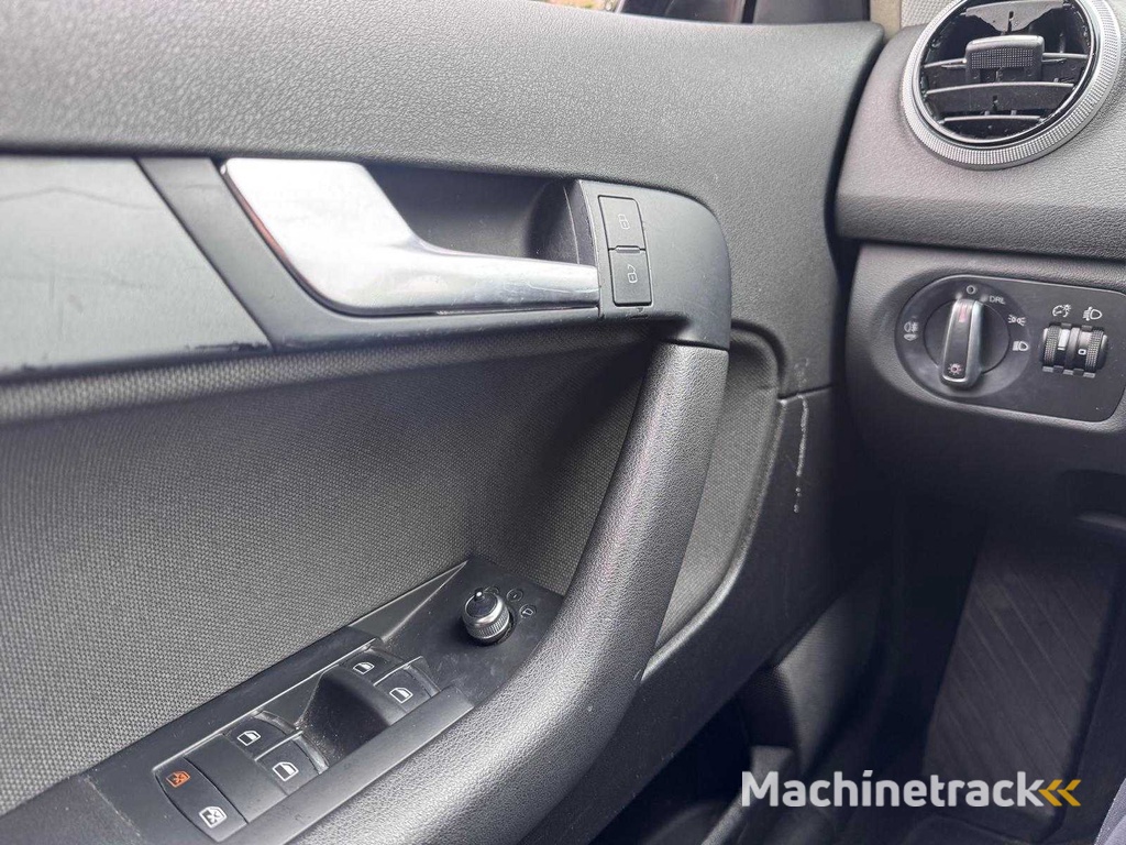 Audi A3 Sportback 1.2 TFSI Attraction Pro Line Business; 49-PVK-7