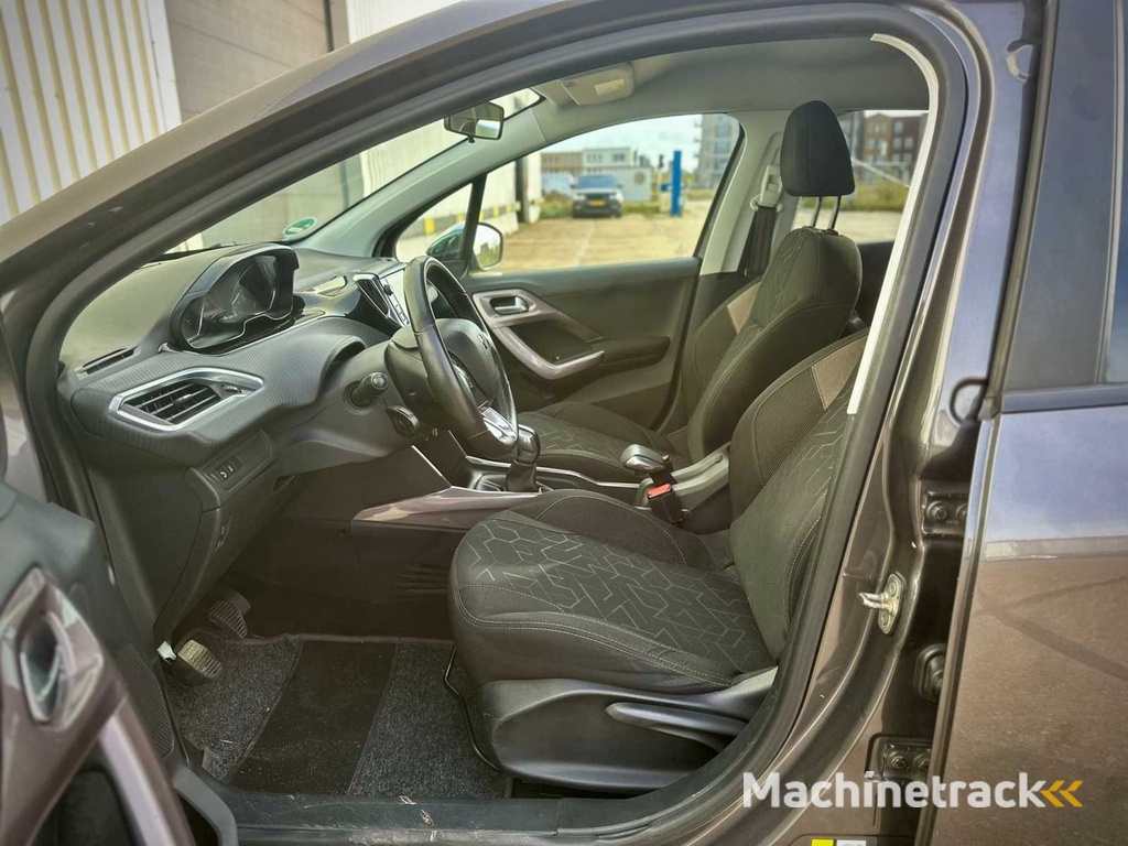 Peugeot 2008 1.2 PureTech Style  , SB-737-V