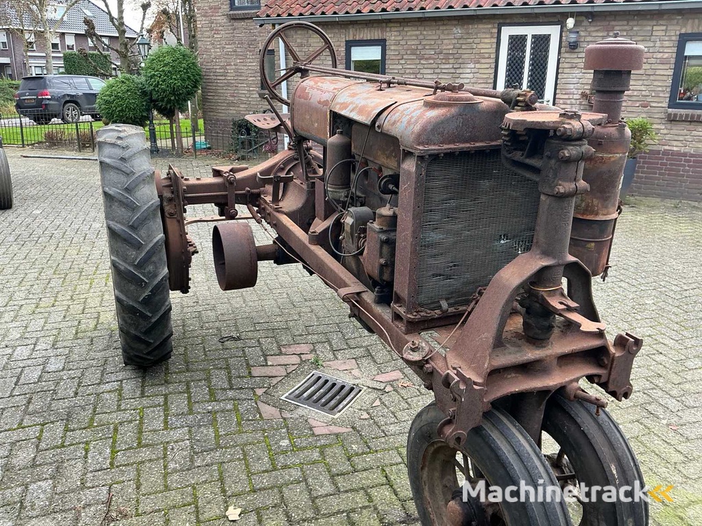 Farmall Regular Oldtimer tractor