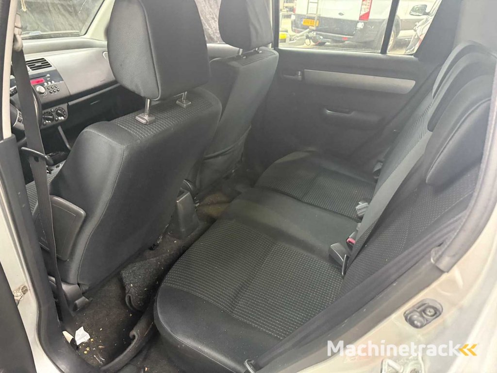 Suzuki Swift 1.3 GA, 22-XTF-5