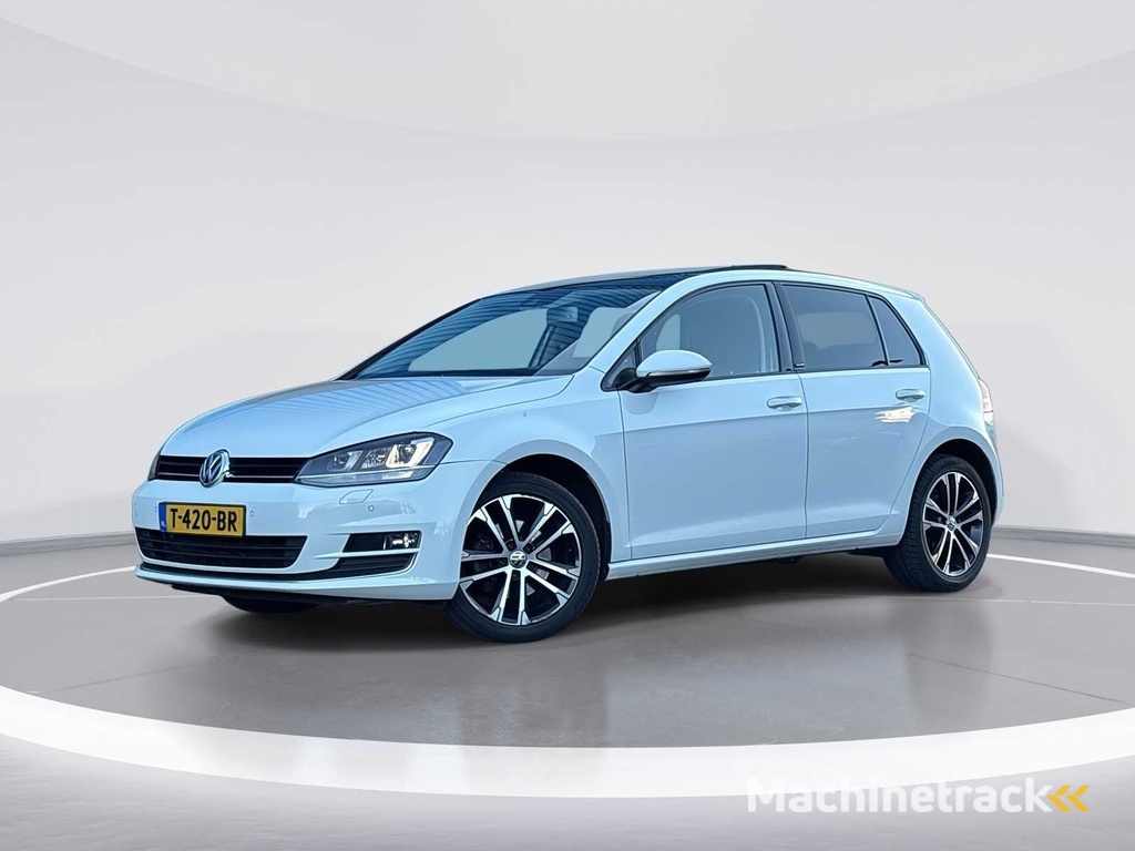 Volkswagen Golf 1.4 TSI Connected Series Car 2016 | T-420-BR