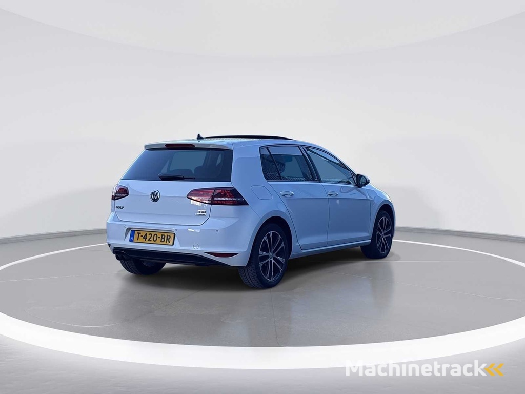 Volkswagen Golf 1.4 TSI Connected Series Car 2016 | T-420-BR