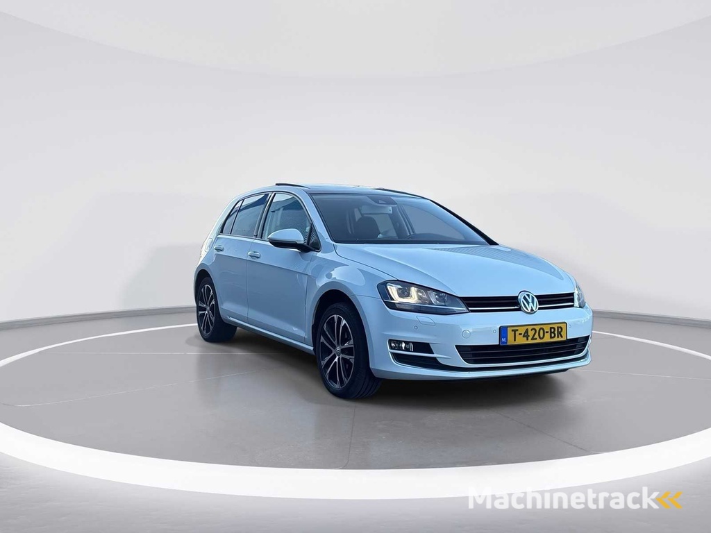 Volkswagen Golf 1.4 TSI Connected Series Car 2016 | T-420-BR