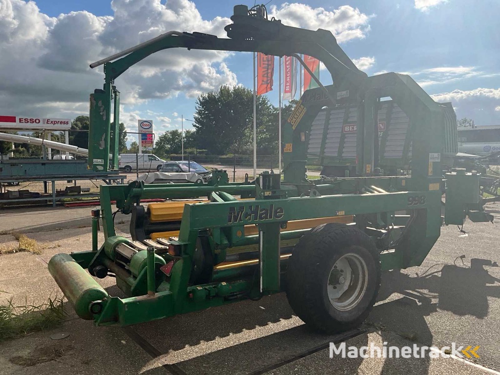 2000 Mchale 998 Bale Wrapper