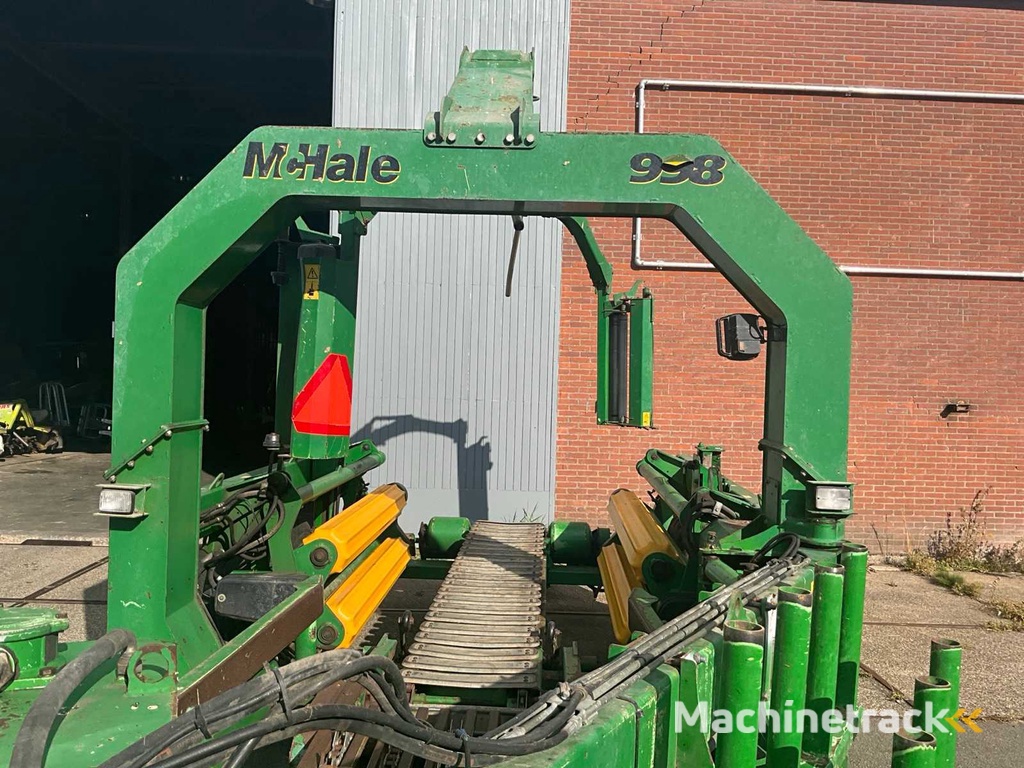 2000 Mchale 998 Bale Wrapper