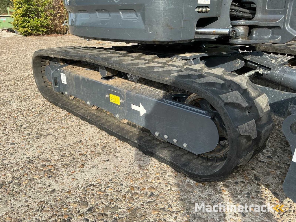 2024 Sunward SWE25UF Rupsgraafmachine