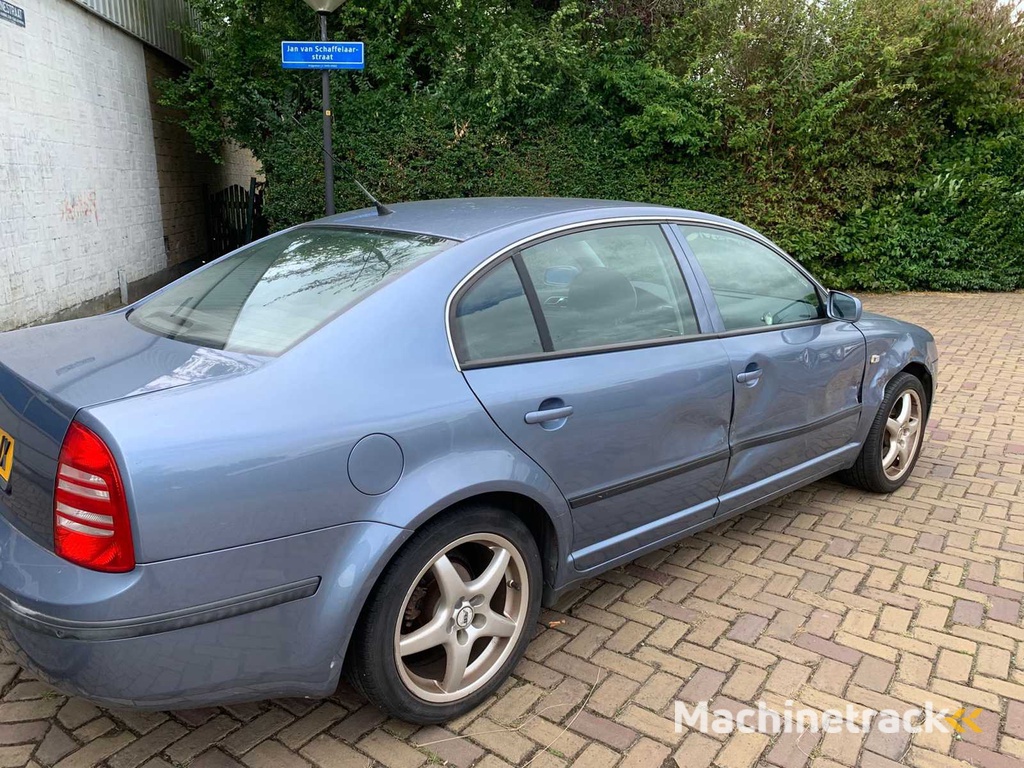 Skoda Superb 2.0 Comfort, 88-PB-JX