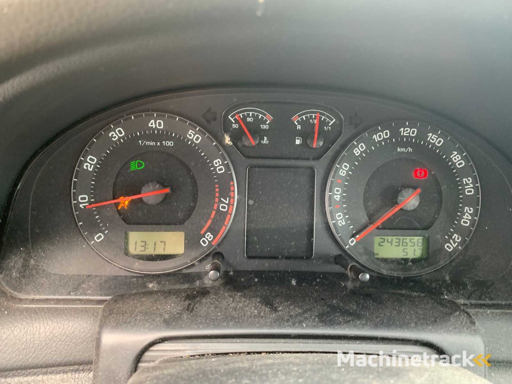 Skoda Superb 2.0 Comfort, 88-PB-JX