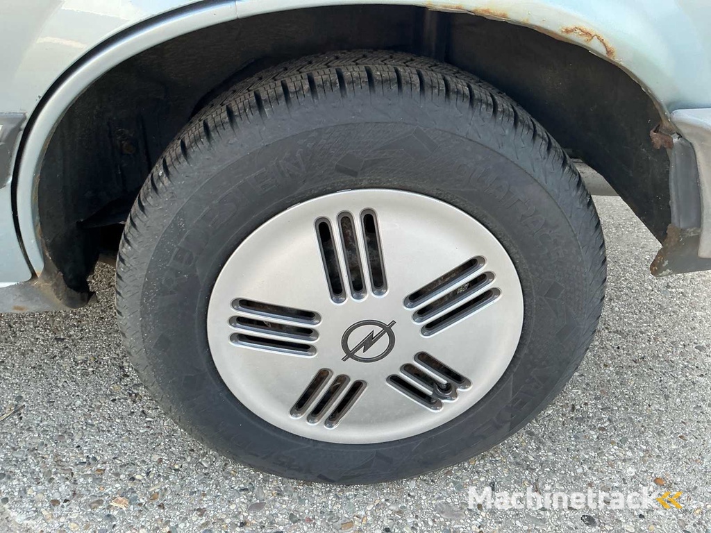 Opel Rekord 2.0 S Berlina Classic car