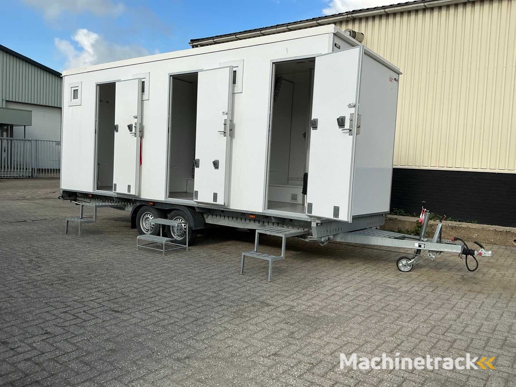 2018 Easywagen 660 Duschwagen mit 3 Duschräumen