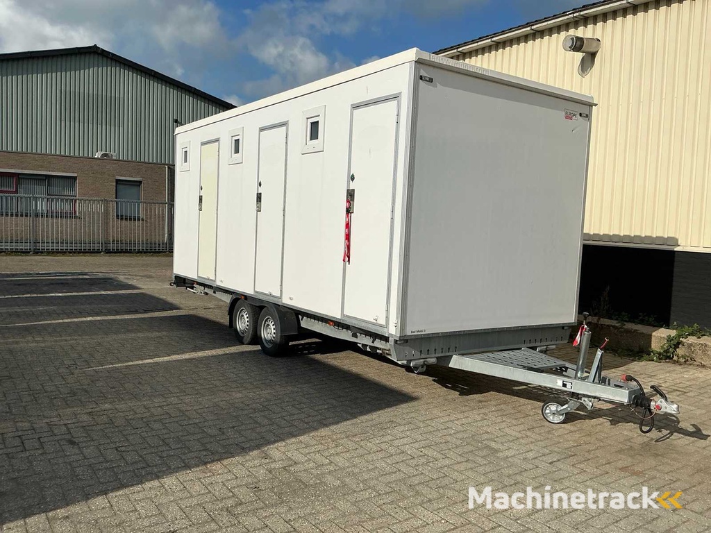 2018 Easywagen 660 Duschwagen mit 3 Duschräumen