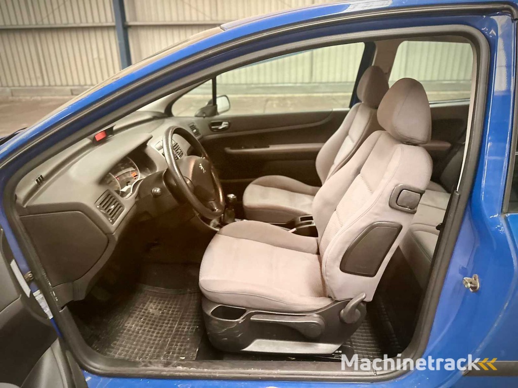 Peugeot 307 1.4 XR, JF-869-F