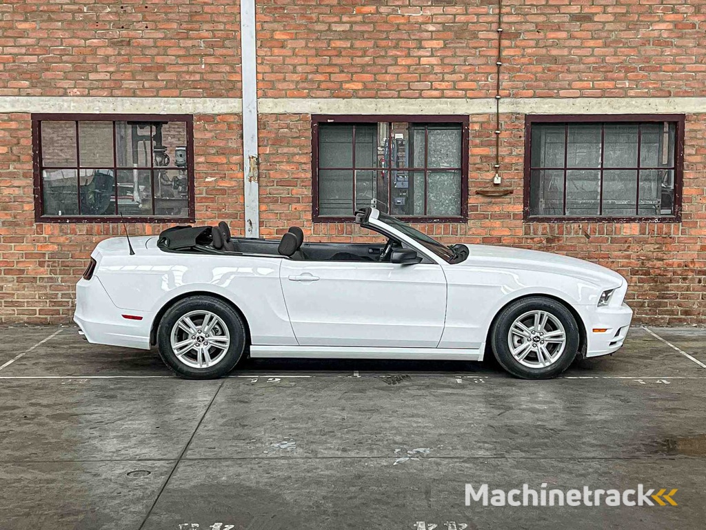 Ford Mustang Cabriolet 3.7 V6 305hp 2014