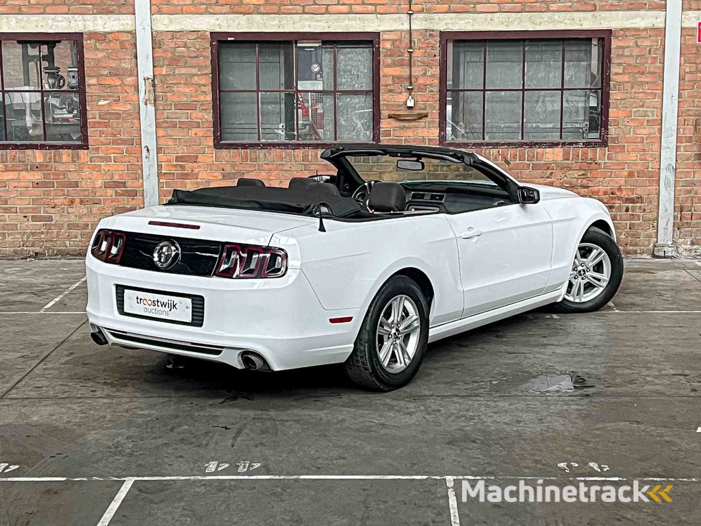 Ford Mustang Cabriolet 3.7 V6 305hp 2014
