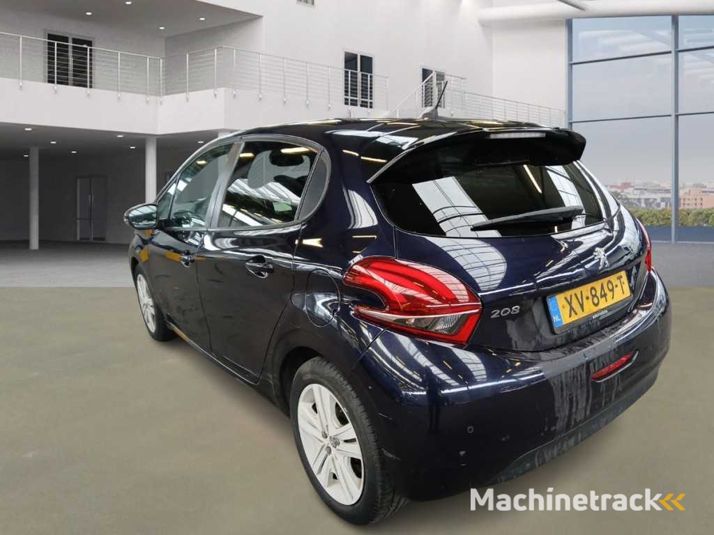 Peugeot 208 1.2 PureT. Signature, ; XV-849-T