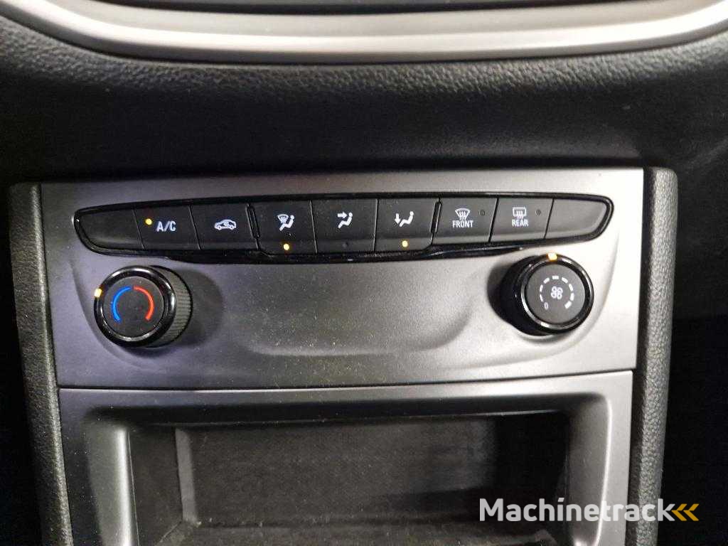 Opel Astra Sports Tourer 1.2 Launch Ed , ; J-393-FR