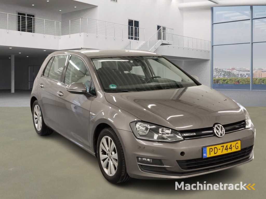Volkswagen Golf 1.0 TSI Comfortline; PD-744-G