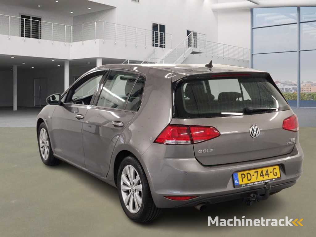 Volkswagen Golf 1.0 TSI Comfortline; PD-744-G