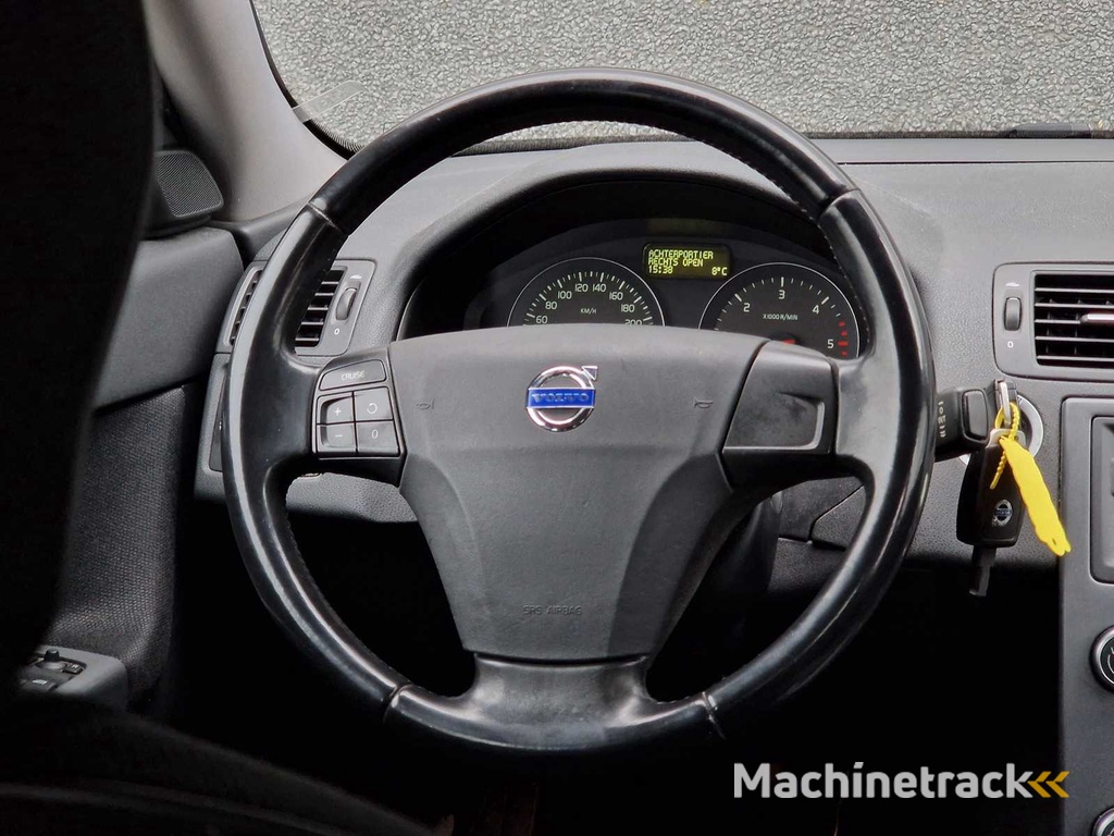 Volvo S40 2.0 D3 Momentum - 2011 | 57-01-16