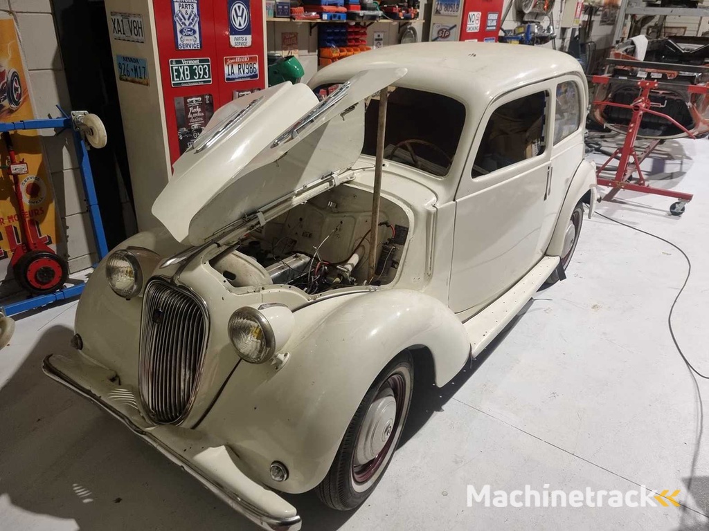 Simca 8 Limousine, Baujahr 1947, Unikat