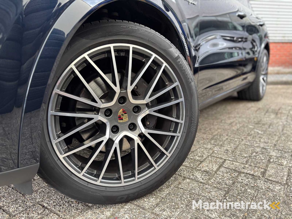 Porsche Cayenne 3.0 E Hybrid Platinum Edition Automaat; HPB-32-R