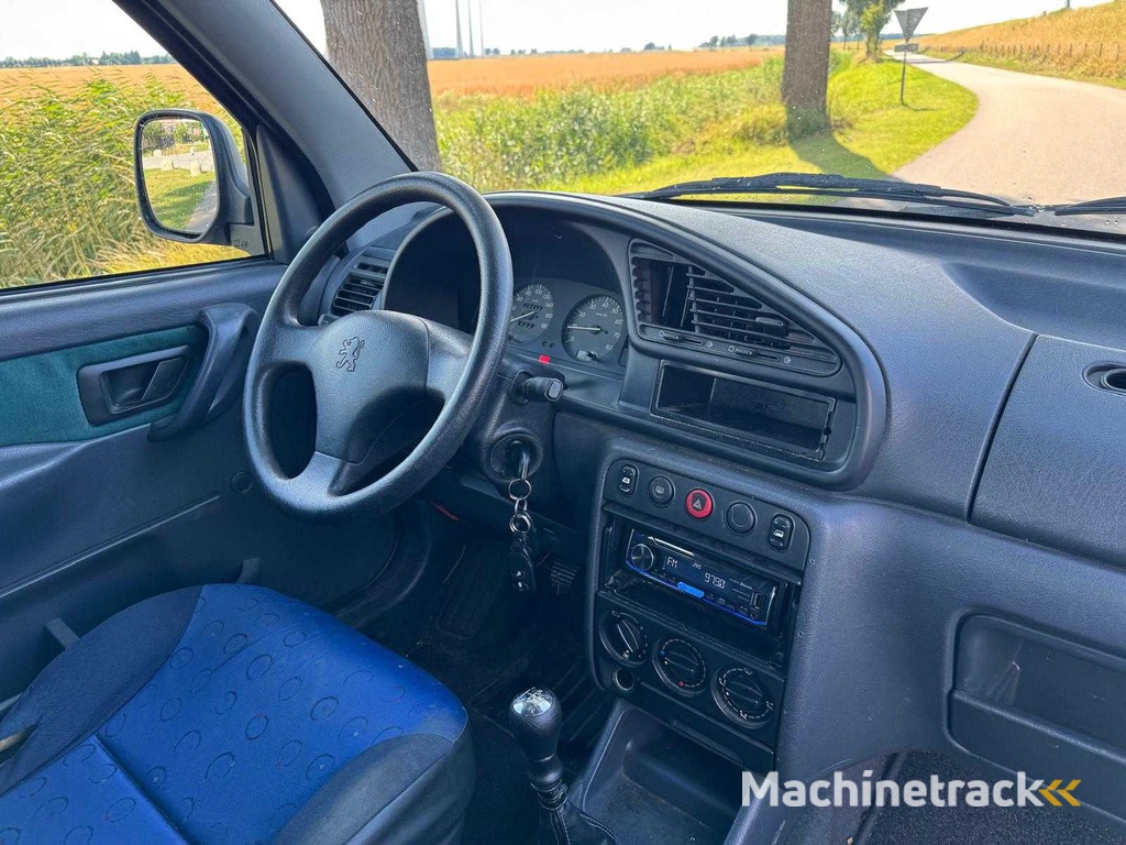 Peugeot Partner 1.8 Combispace PKW 88-DX-XV