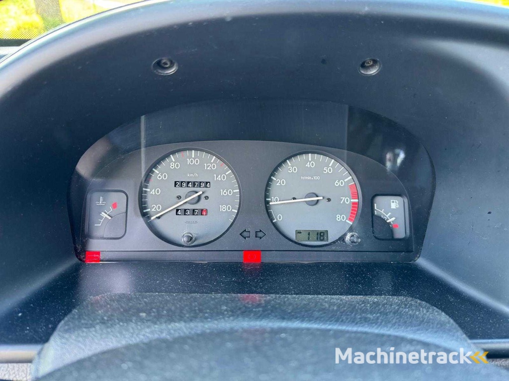 Peugeot Partner 1.8 Combispace PKW 88-DX-XV