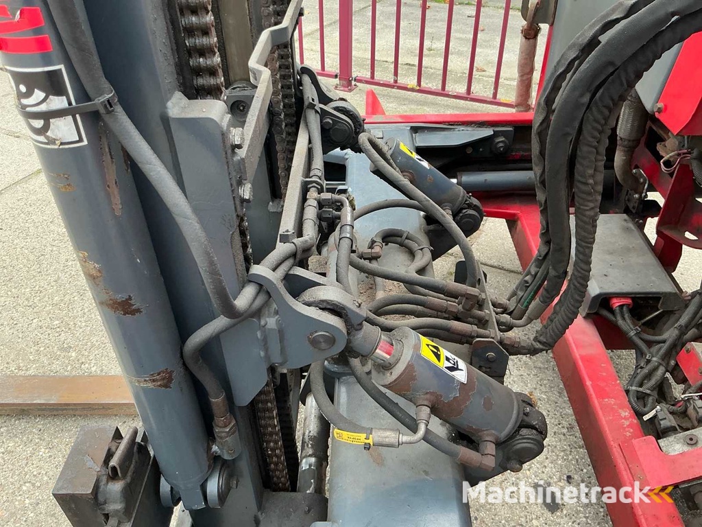 2016 Moffet M5 20.3 Truck-mounted forklift