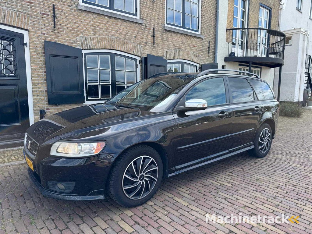Volvo  V50  2.0D R-Design Leder Clima Momentum 9-SBT-71