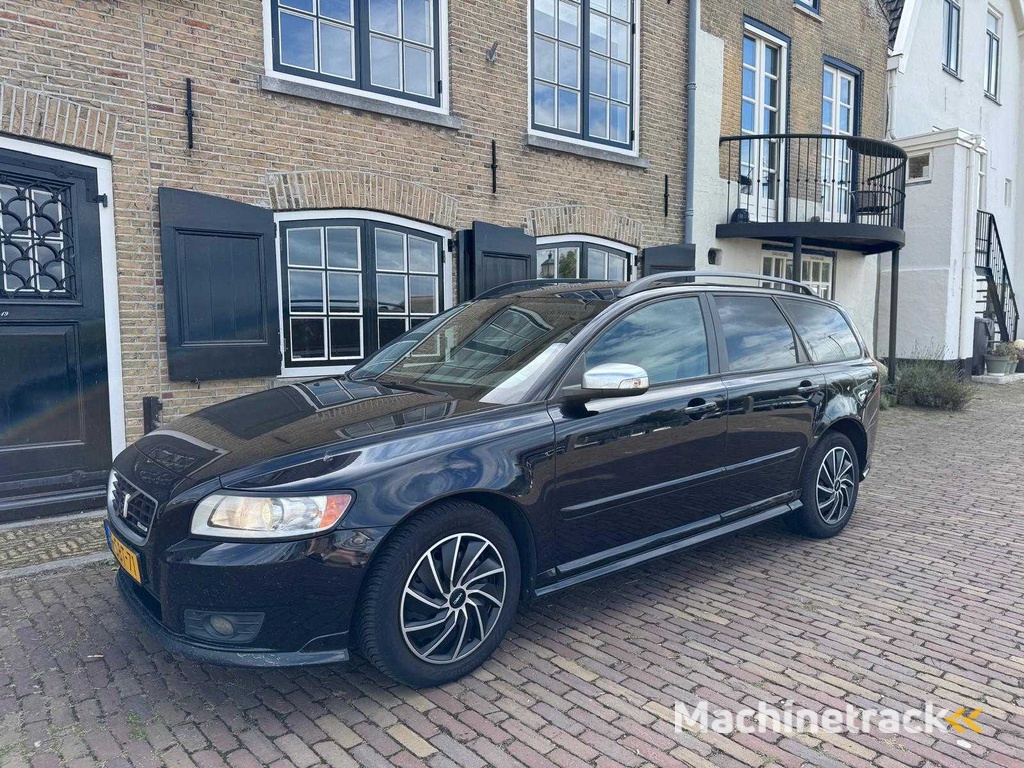 Volvo  V50  2.0D R-Design Leder Clima Momentum 9-SBT-71