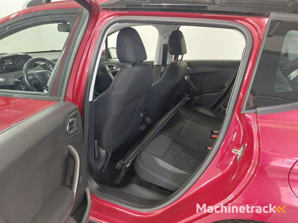 Peugeot 2008 1.2 PureT. Blue Lion , ; PJ-381-D