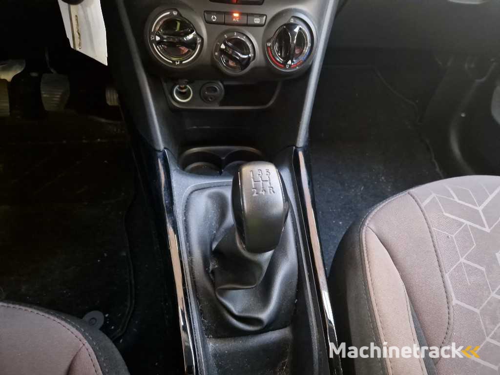 Peugeot 2008 1.2 PureTech Active,K-766-NH