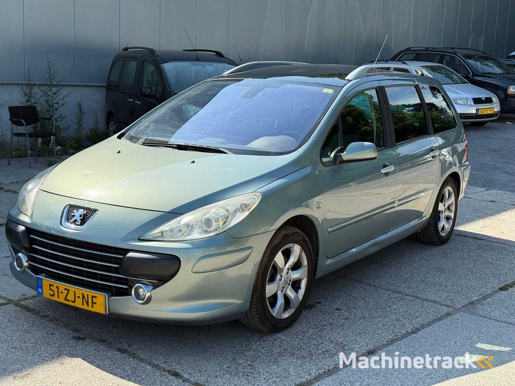 Peugeot 307 SW 1.6 16V Premium, 51-ZJ-NF