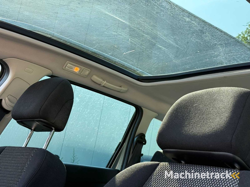 Peugeot 307 SW 1.6 16V Premium, 51-ZJ-NF