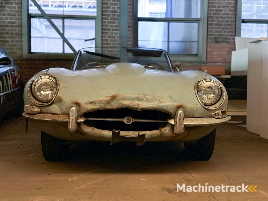 Jaguar E-Type XKE Cabriolet 4.2 6-cilinder in lijn Serie 1½ 1968 Roadster