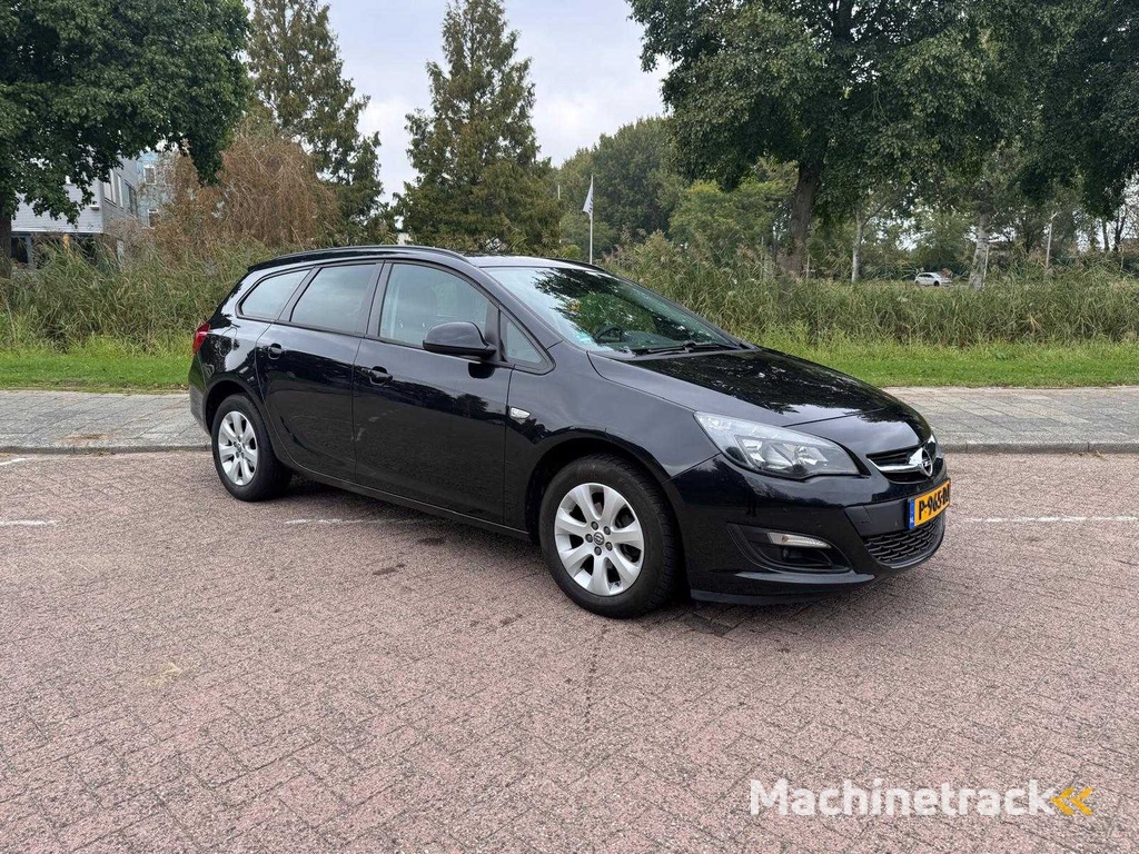 Opel Astra Sports Tourer 1.4 Turbo Blitz, P-965-DJ
