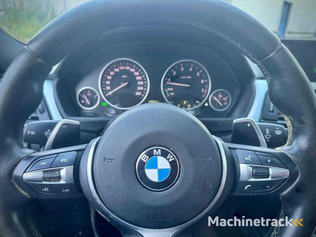 BMW 3-serie 320i High Executive; 88-XKJ-4