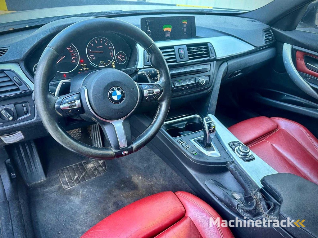 BMW 3-serie 320i High Executive; 88-XKJ-4