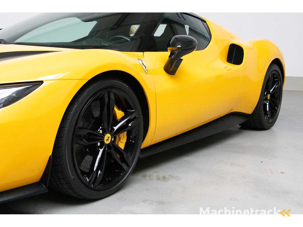 Ferrari - 2023 - 296 GTB - Coupe - Personenauto