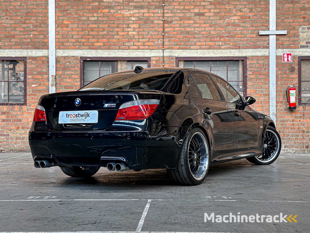 BMW M5 V10 500pk 2006