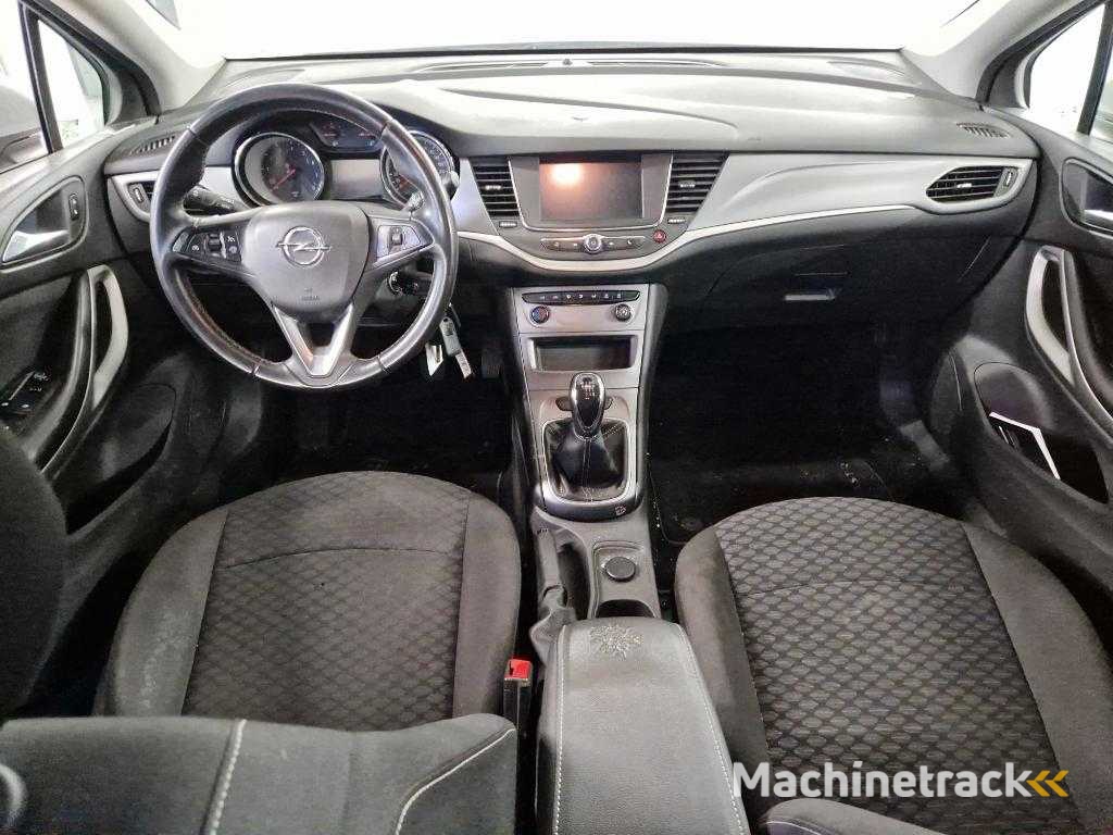 Opel Astra Sports Tourer 1.2 Bns Edition; H-843-FH