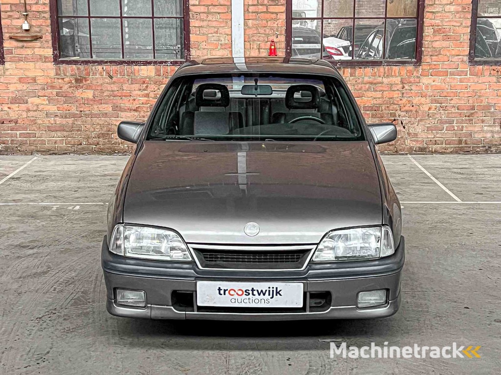 Opel Omega 3000 24v 204pk 1989