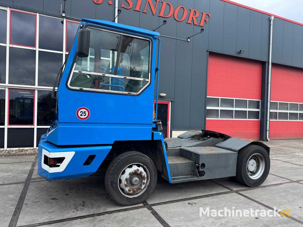 Terberg - 2003 - YT 220 - Industriële trekker