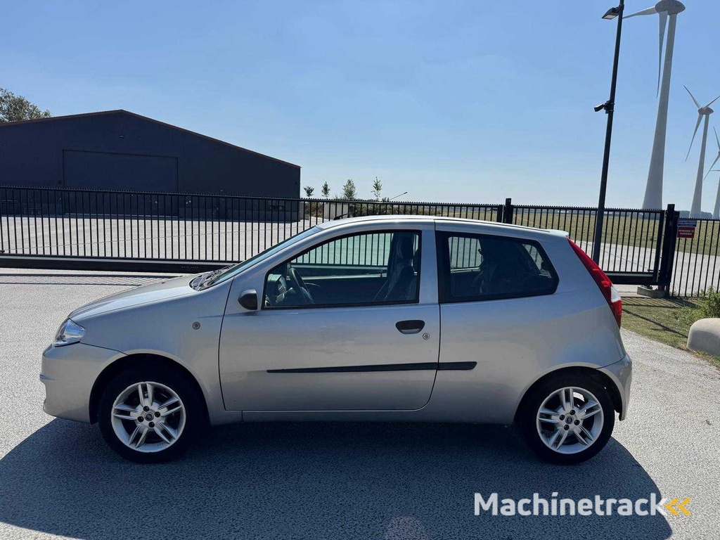 Fiat Punto 1.2 Navigator Airco 73-RZ-LB