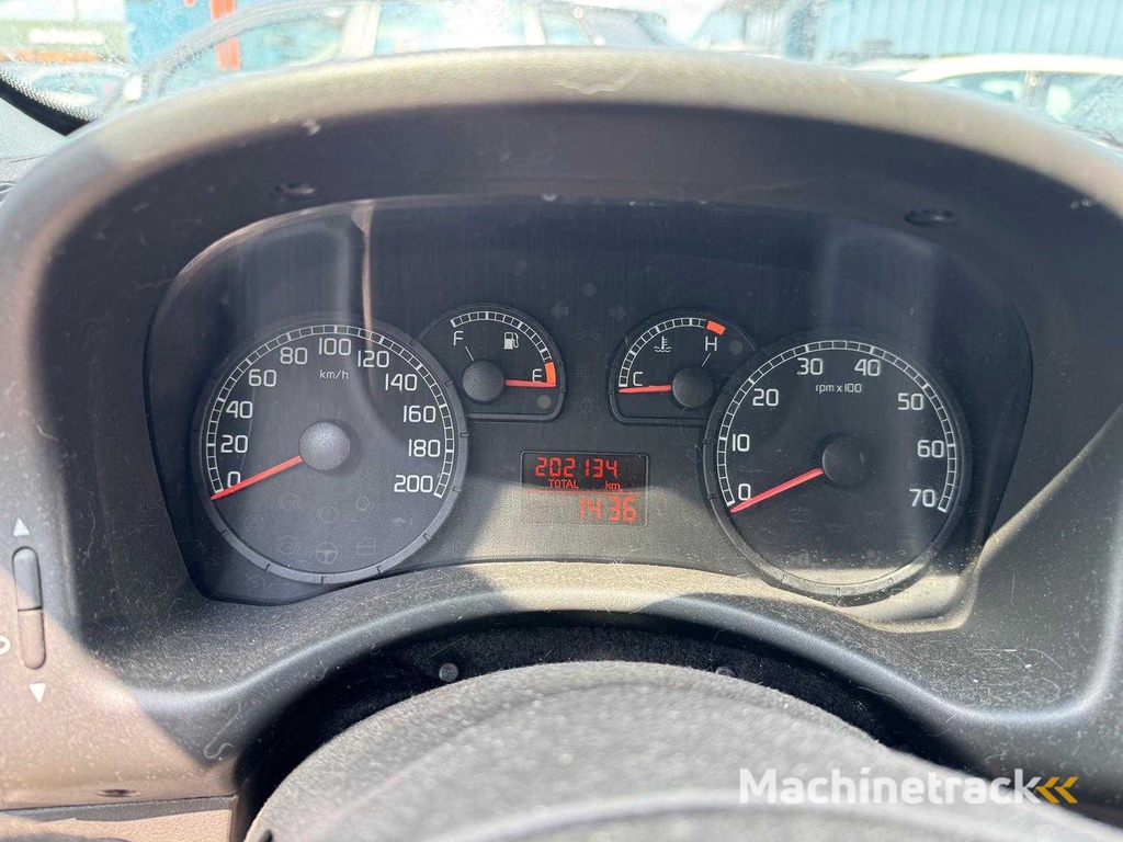 Fiat Punto 1.2 Navigator Airco 73-RZ-LB