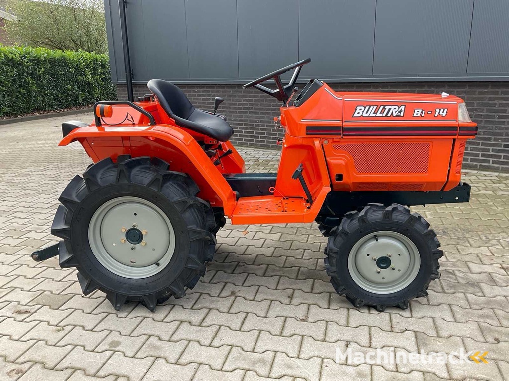 Kubota Bulltra B1-14DT Mini Tractor