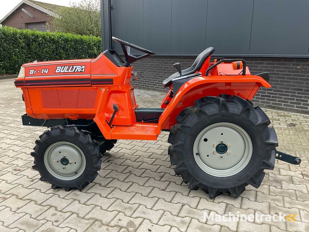 Kubota Bulltra B1-14DT Mini Tractor